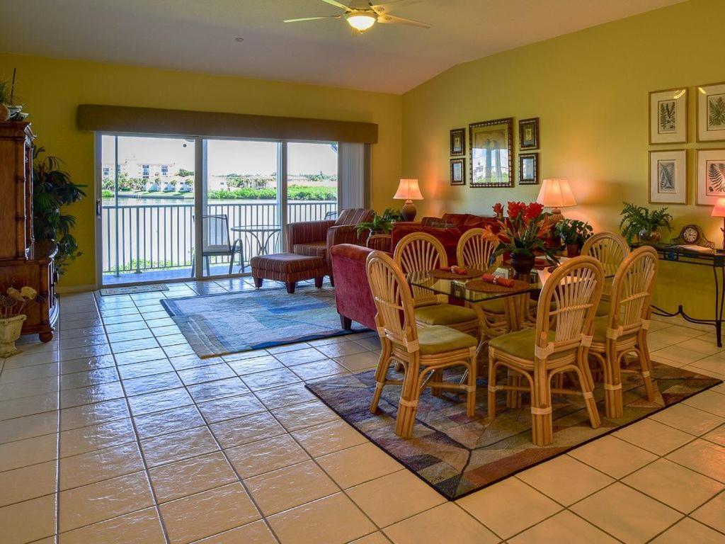 Gulf Retreat 2: Magnificent Water Views, Steps To Beach, None Cleaner, None Nicer! Clearwater Beach Buitenkant foto