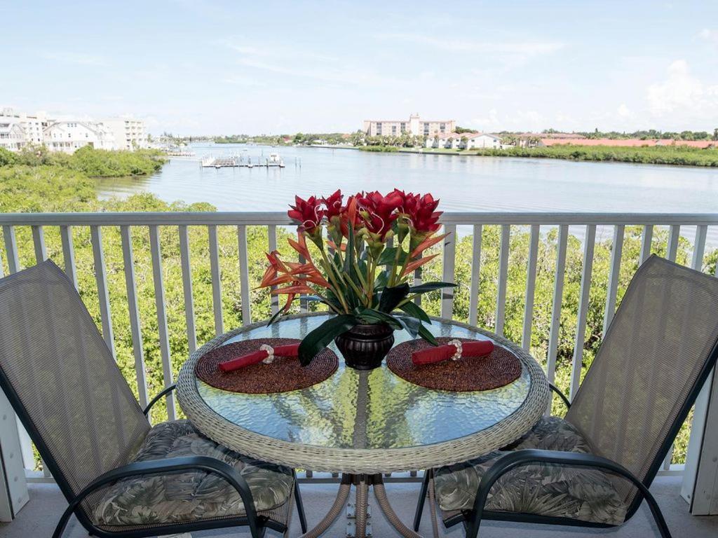 Gulf Retreat 2: Magnificent Water Views, Steps To Beach, None Cleaner, None Nicer! Clearwater Beach Buitenkant foto