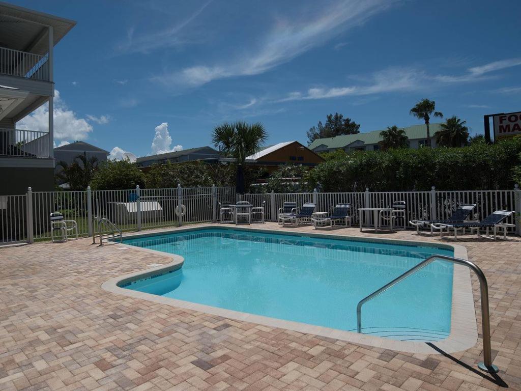 Gulf Retreat 2: Magnificent Water Views, Steps To Beach, None Cleaner, None Nicer! Clearwater Beach Buitenkant foto